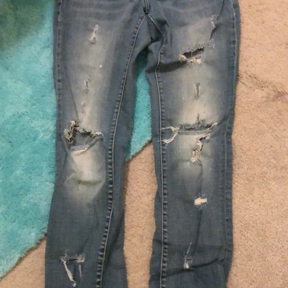 BLANK NYC | Ripped Boyfriend Jeans - Picture 2 of 3